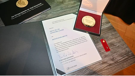 Röntgenplakette Loose